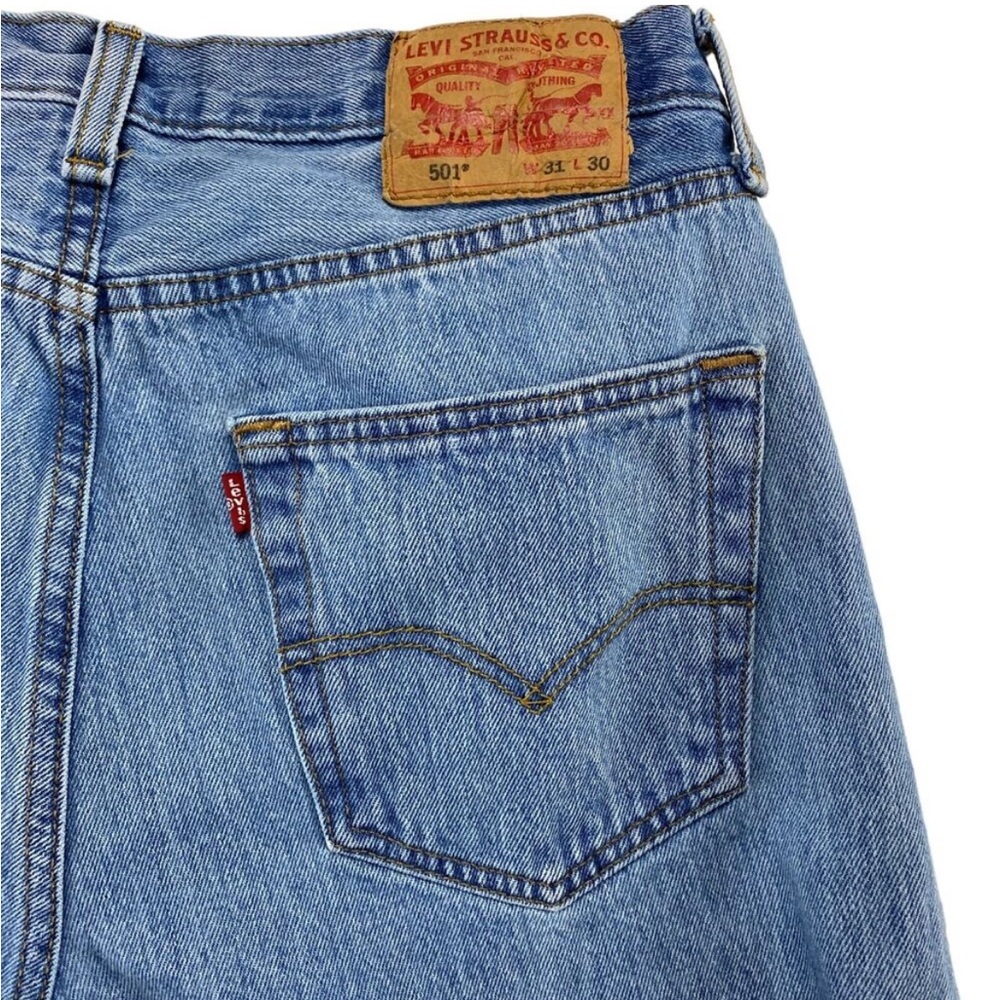 Levi's 501 Button Fly Jeans Men's 31x30 Blue Denim Cotton Mid Rise Straight Leg